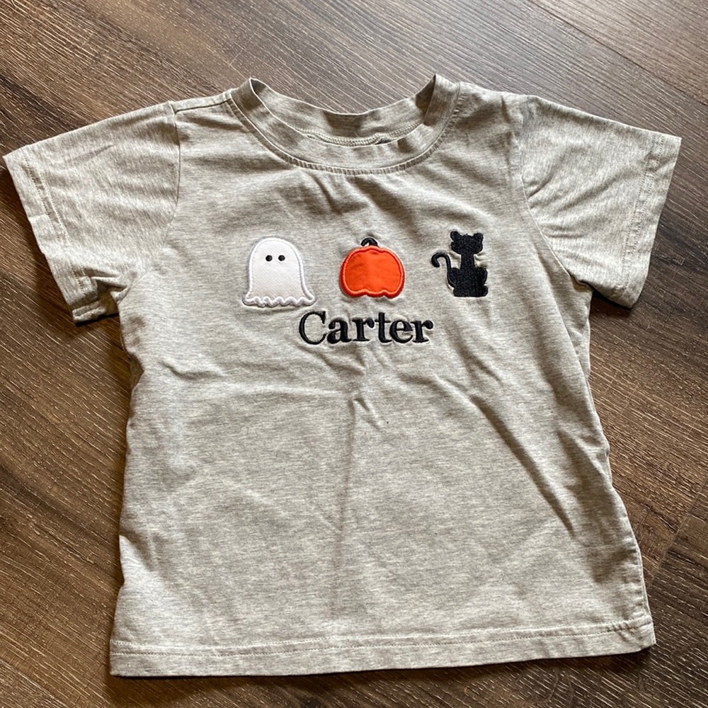 Busy Bees Smocks Halloween Monogrammed Shirt, name “Carter”